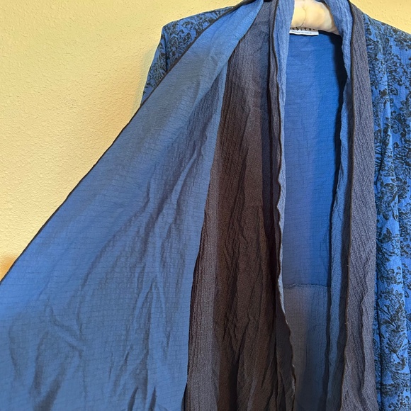 Habitat Blue with Black Flowers Cardigan, Size Small - Picture 3 of 6